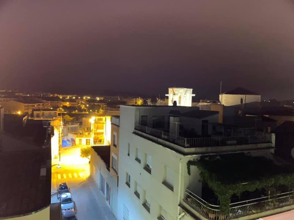 Hotel Fonda Neus Sant Sadurní dʼAnoia Buitenkant foto