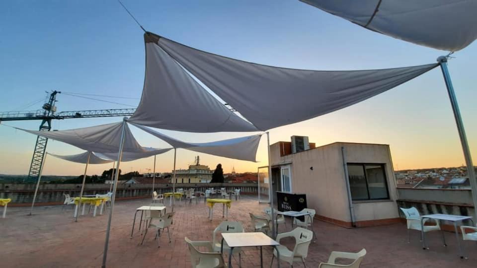 Hotel Fonda Neus Sant Sadurní dʼAnoia Buitenkant foto