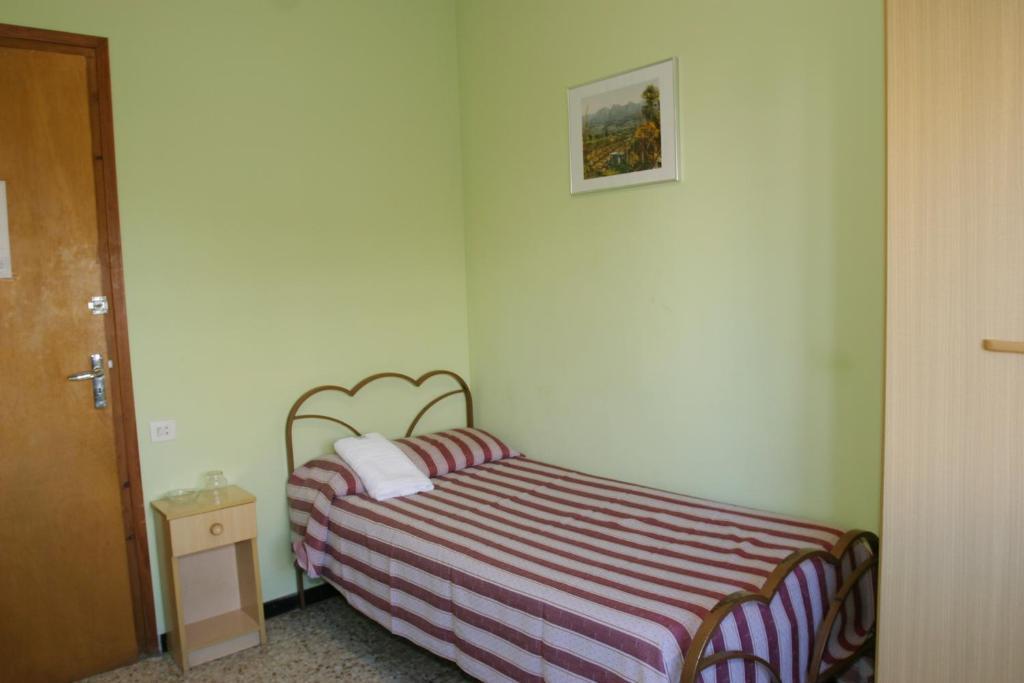 Hotel Fonda Neus Sant Sadurní dʼAnoia Buitenkant foto