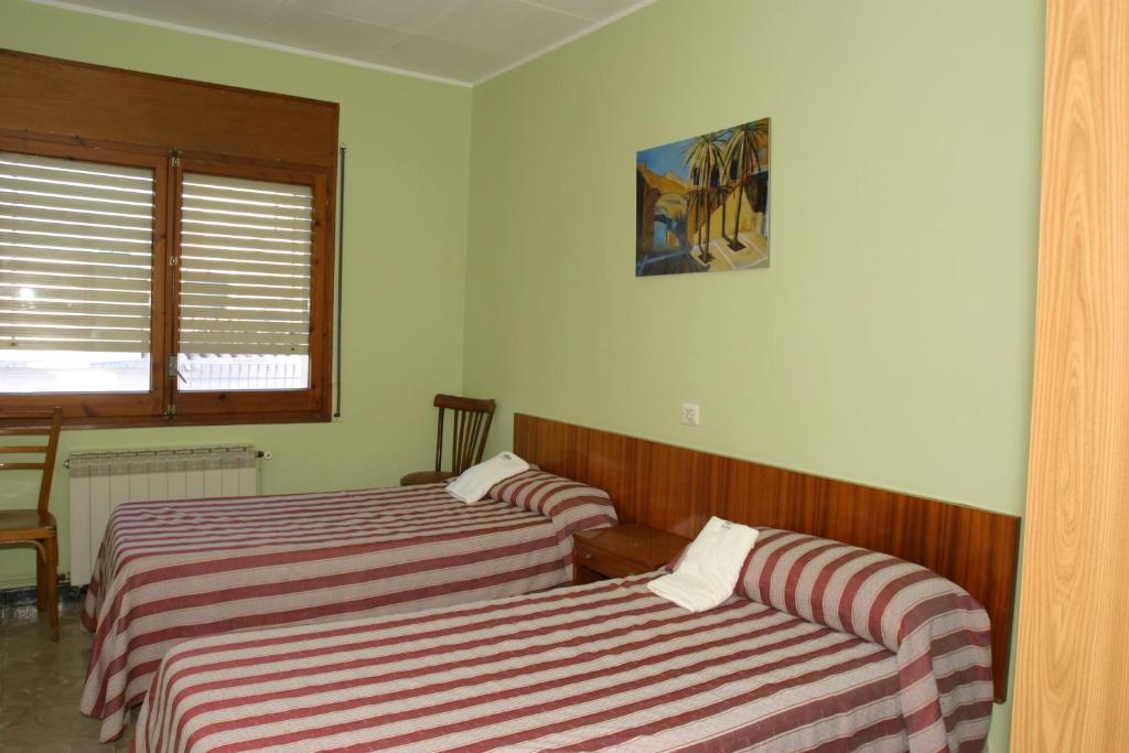 Hotel Fonda Neus Sant Sadurní dʼAnoia Buitenkant foto
